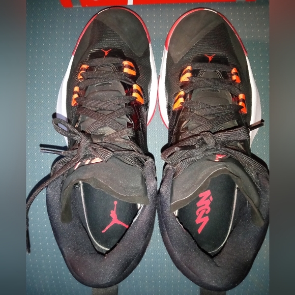 NIKE AIR JORDAN ZION 1 (GS) BLACK-BRIG CRIMSON: DA3131-006: SZ 7Y/8.5W - Picture 3 of 11